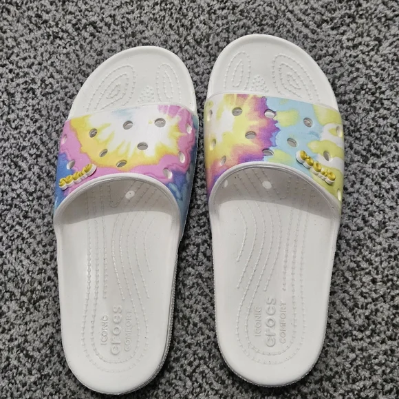 Mens Tie-Dye Crocs Classic Slides - Size 12 - Picture 7 of 7
